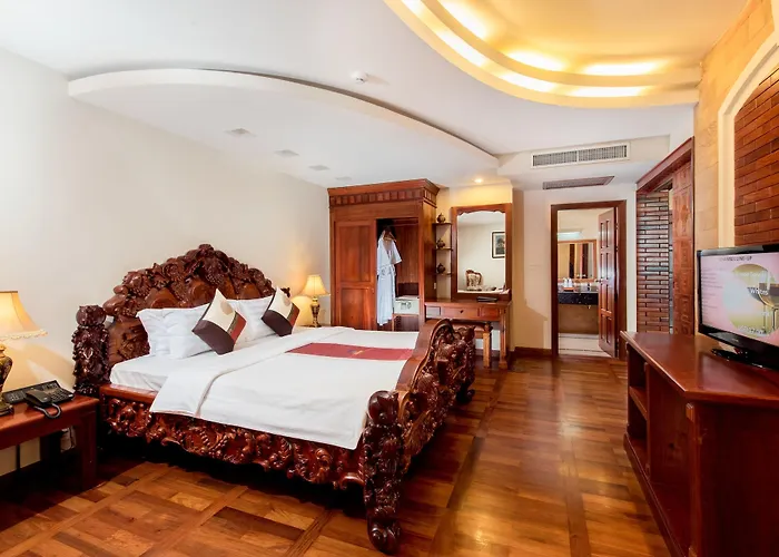 Pacific Premier & 5* Siem Reap