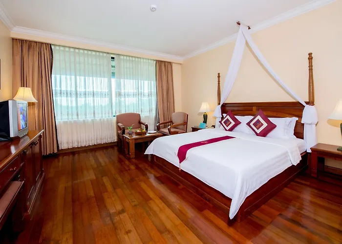 Pacific Premier & 5* Siem Reap