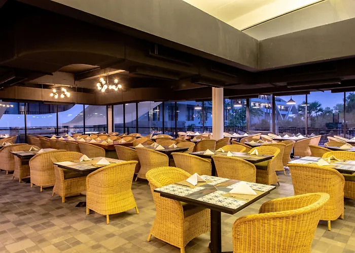 Hotel Pacific Premier &