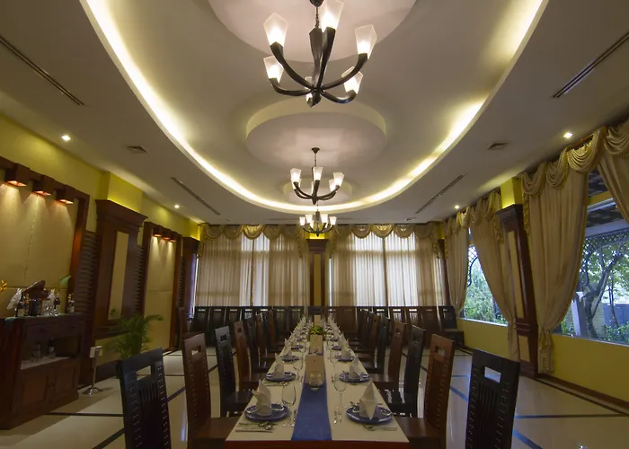 Hotel Pacific Premier &