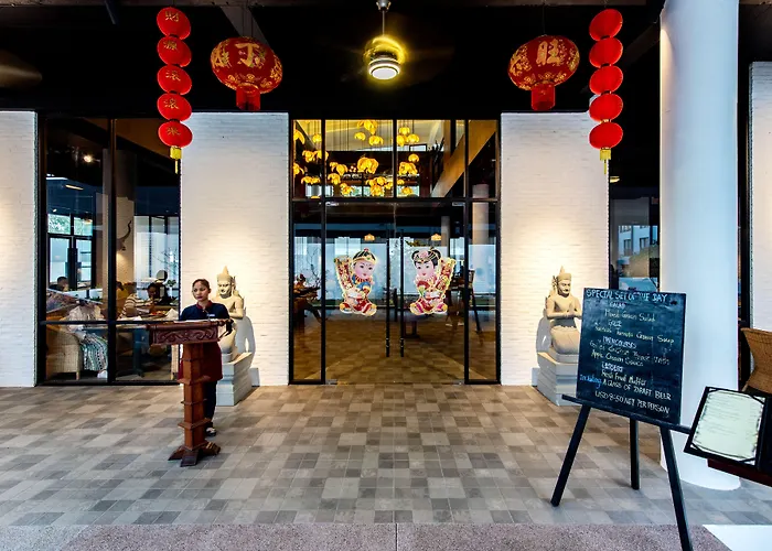 Hotel Pacific Premier & 5*